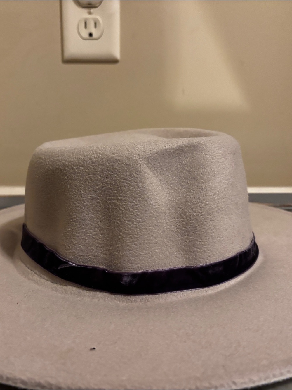 Classic Felt Fedora Hat in Light Gray with Black Band